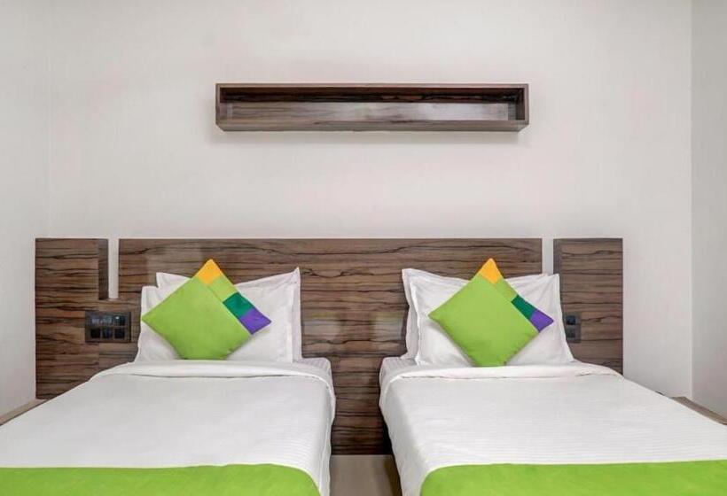 Номер Стандарт, Shivas Inn