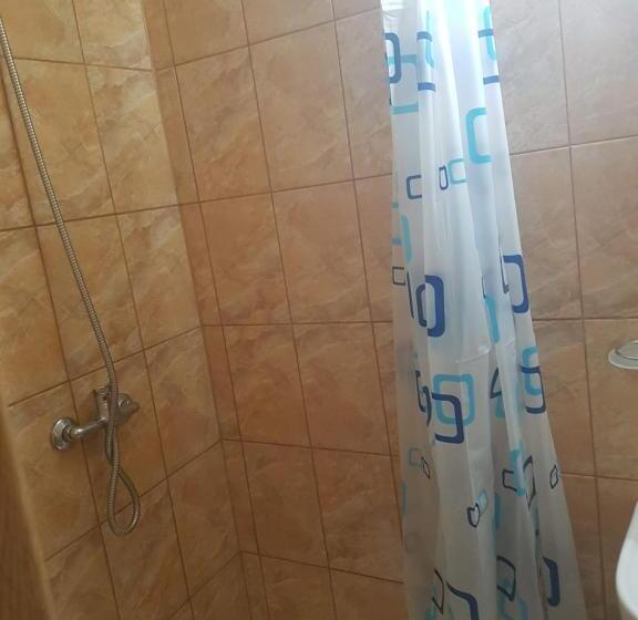 اتاق استاندارد چهار تخته, Vila Vlad