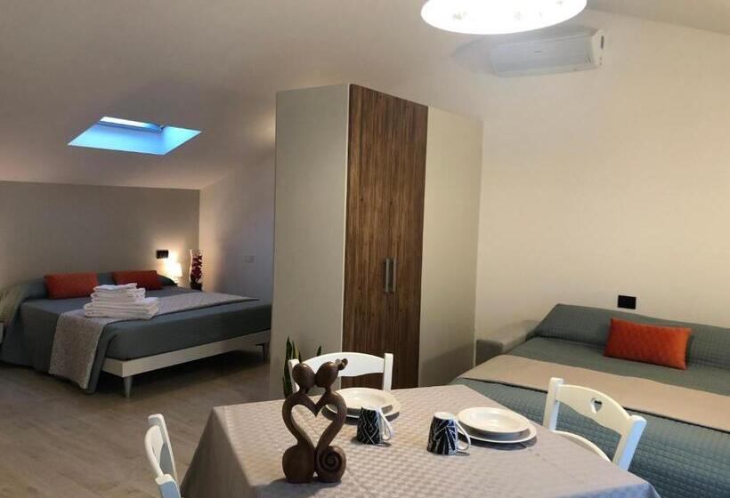 Студио Стандарт с Балконом, Casa Fiorita