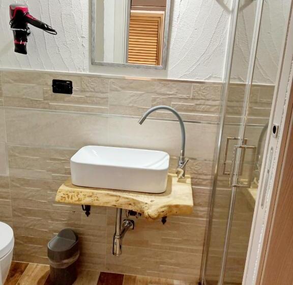 Номер Стандарт Вид на Сад, Un Tuffo Nel Passato B&b Santu Giuvanni