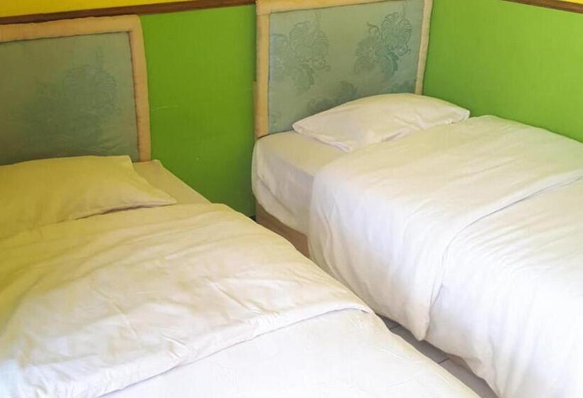 اتاق استاندارد, Ambar Tosari Homestay At Desa Wisata Bromo