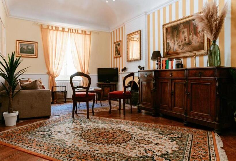 Полулюкс, La Foresteria Di Palazzo Picedi Benettini