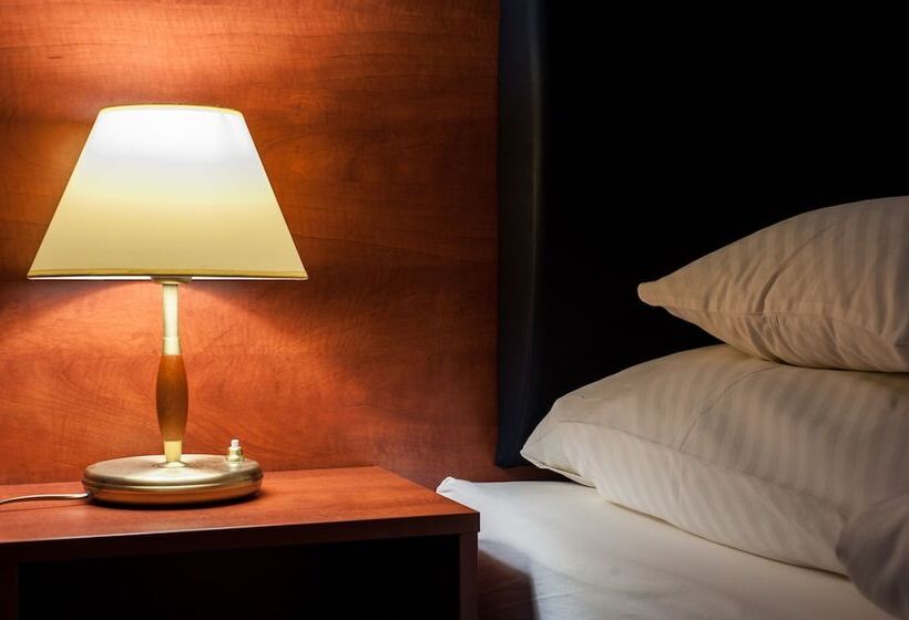Полулюкс, Skyhotelgwarna