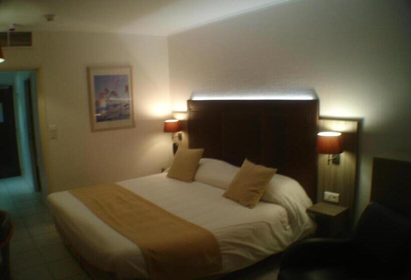 Номер Deluxe, Logis Hôtel & Restaurant Le Fleurance