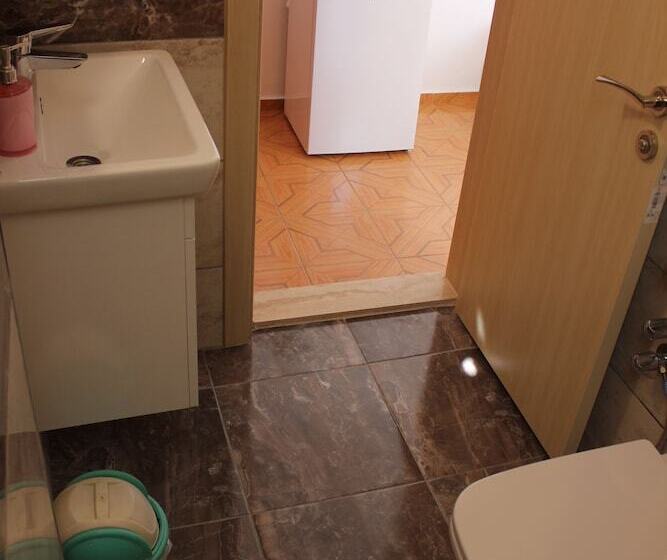 Номер Стандарт Трехместный, özge Pansiyon   Hostel