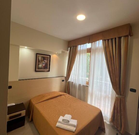 اتاق استاندارد یک نفره, Residence Sestriere