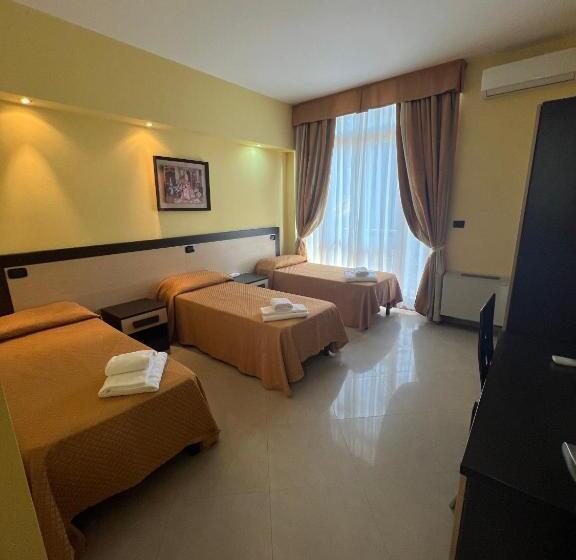 اتاق استاندارد سه نفره, Residence Sestriere