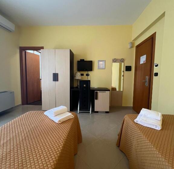 اتاق استاندارد سه نفره, Residence Sestriere