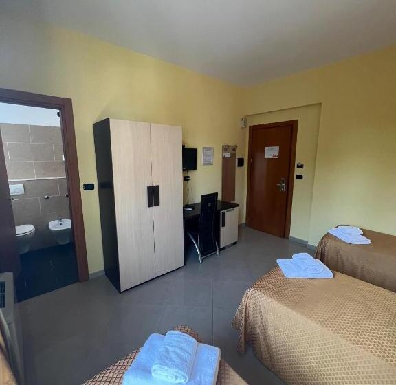 اتاق استاندارد سه نفره, Residence Sestriere