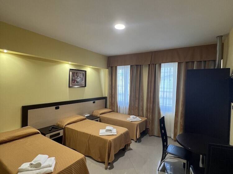 اتاق استاندارد سه نفره, Residence Sestriere