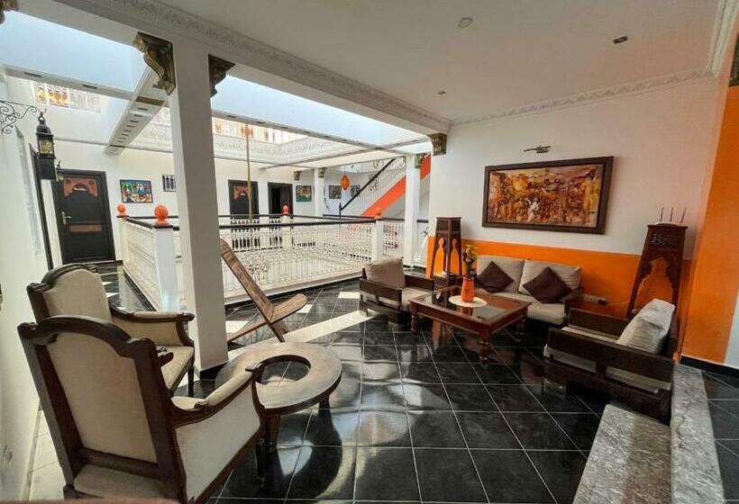 スタンダードシングルルーム, Riad Baddi