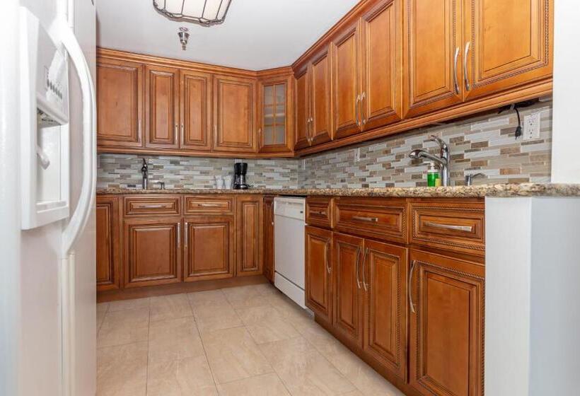 ویلای 1 خوابه با چشم‌انداز دریا, Girasole Rentals