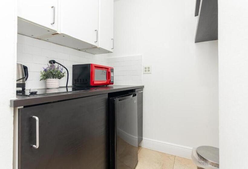 اتاق استاندارد با بالکن, Girasole Rentals