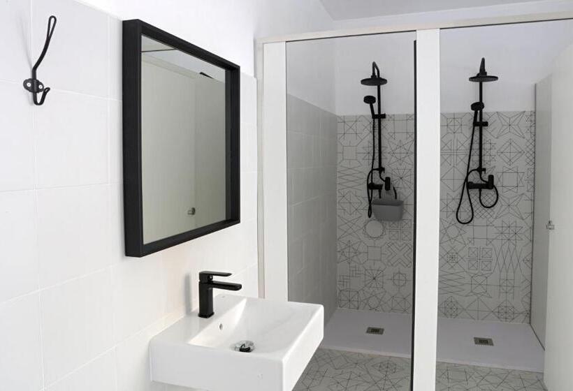 اتاق استاندارد با سرویس بهداشتی مشترک, Al Casa Grande