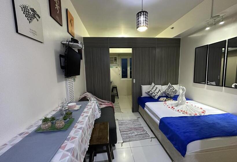 חדר משפחתי, Green Residences Stays By Pbyy