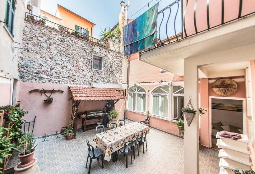 اتاق استاندارد با سرویس بهداشتی مشترک, B&b Finalex