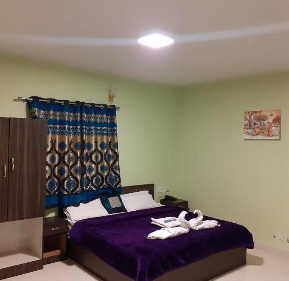 اتاق استاندارد سه نفره, Happystay Rooms And Cottages
