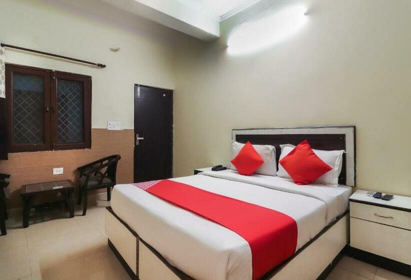 اتاق استاندارد, Oyo 64749 Royal Residency