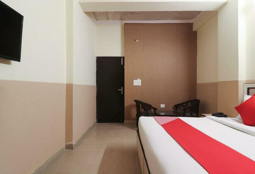 اتاق استاندارد, Oyo 64749 Royal Residency