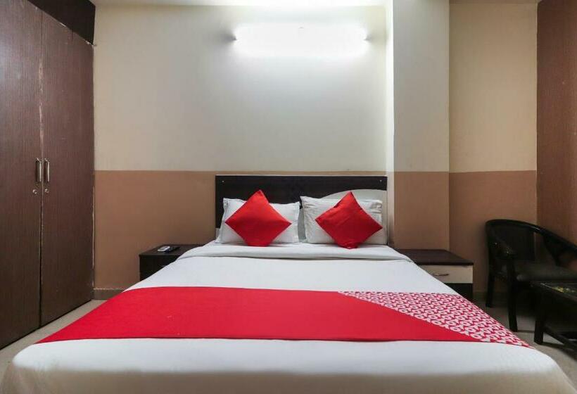 اتاق استاندارد, Oyo 64749 Royal Residency