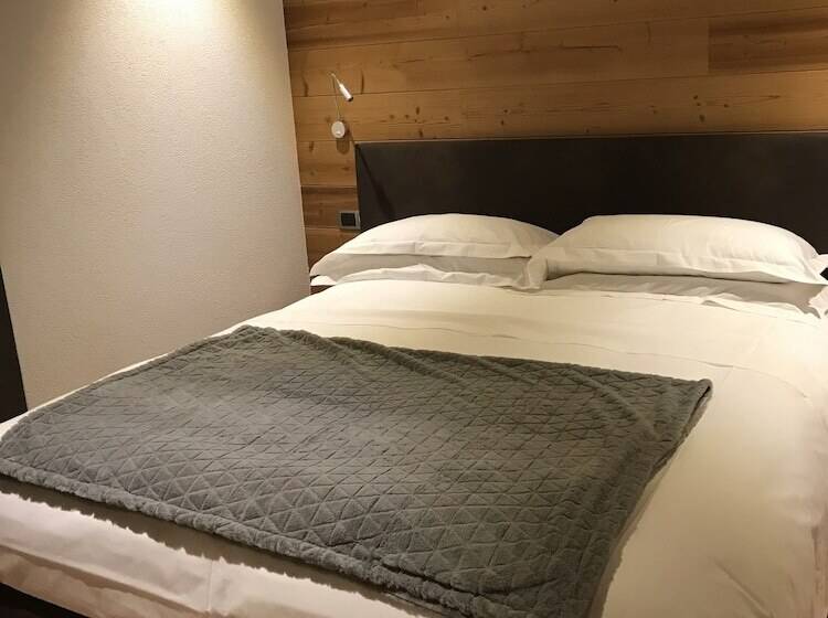 Апартаменты 1 Спальня, Alpen Hotel Chalet