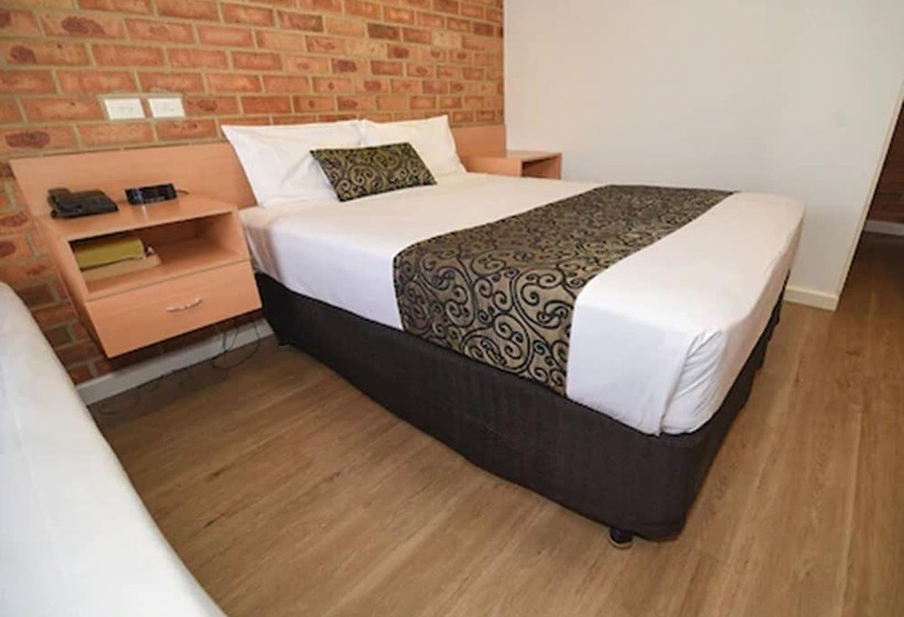 디럭스 룸, Dandenong Motel