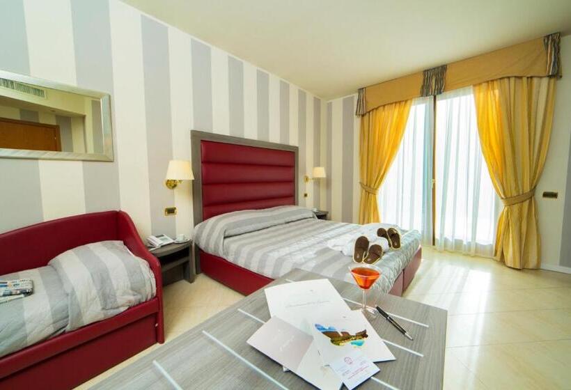 سوییت, Grand Hotel Elite