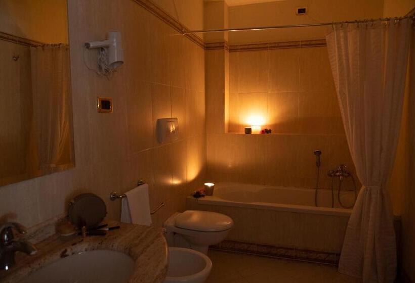 اتاق سوپریور چهار تخته, Grand Hotel Elite