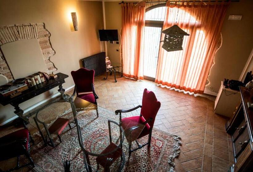 سوییت, Borgo San Faustino Country Relais And Spa
