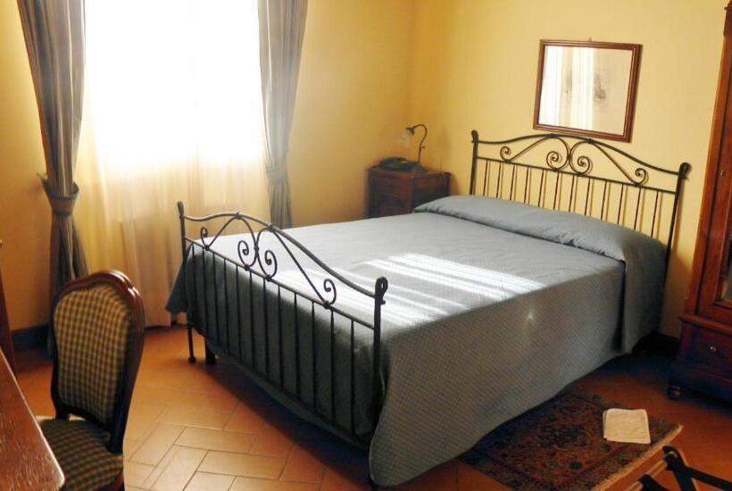 اتاق اکونومی, Locanda Poggioleone