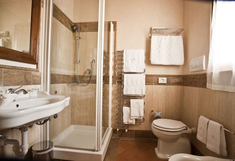 اتاق استاندارد یک نفره, Locanda Poggioleone