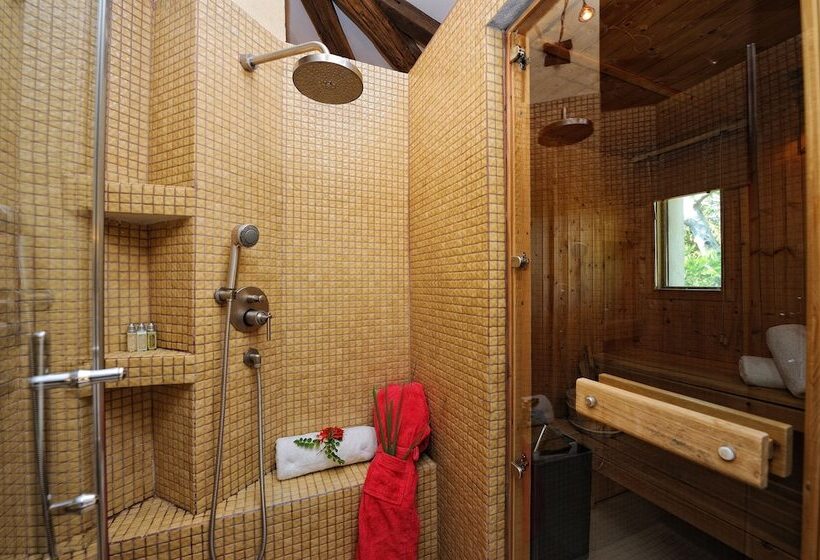 سوییت سوپریور, Lodge De Charme A Cheda