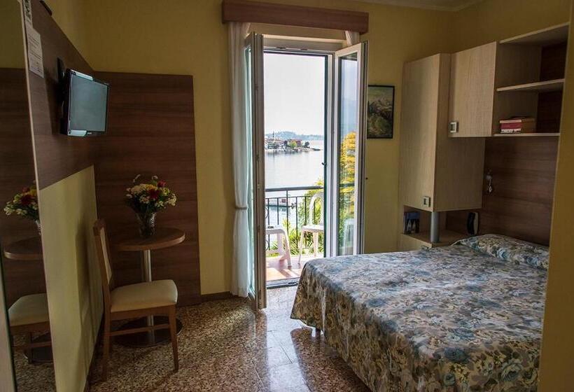 اتاق استاندارد با چشم‌انداز دریاچه, Villa Ruscello