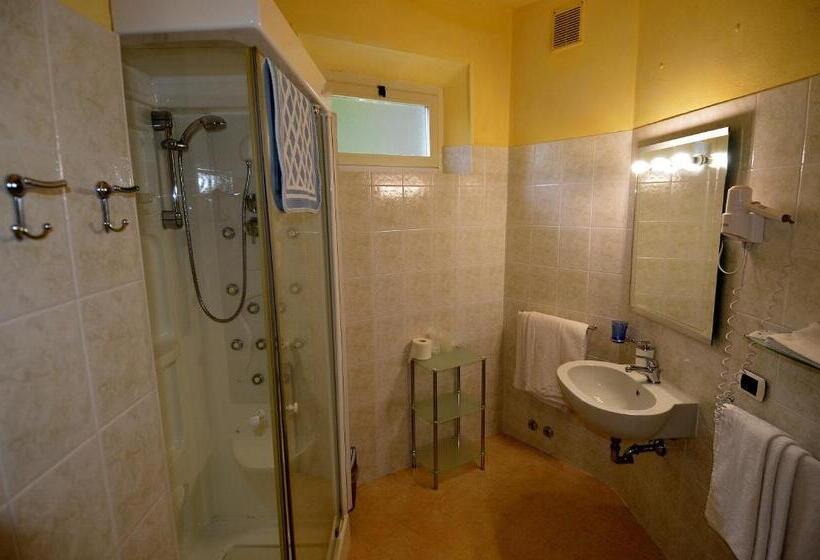اتاق استاندارد چهار تخته, Villa Ruscello