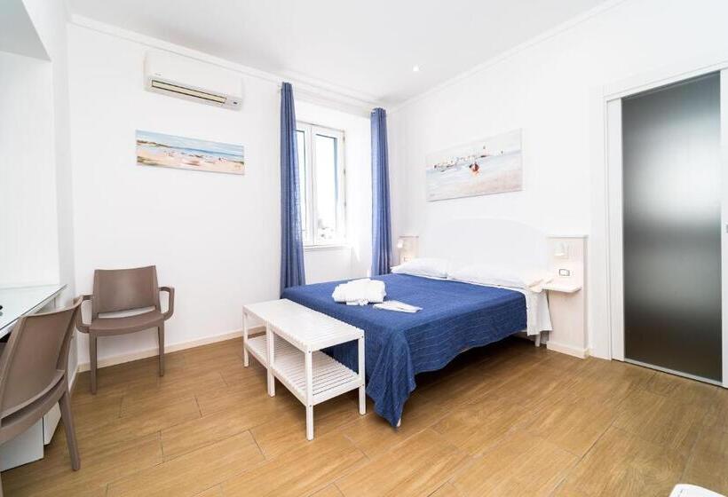اتاق استاندارد با چشم‌انداز دریا, Frennesia Amalfi Coast