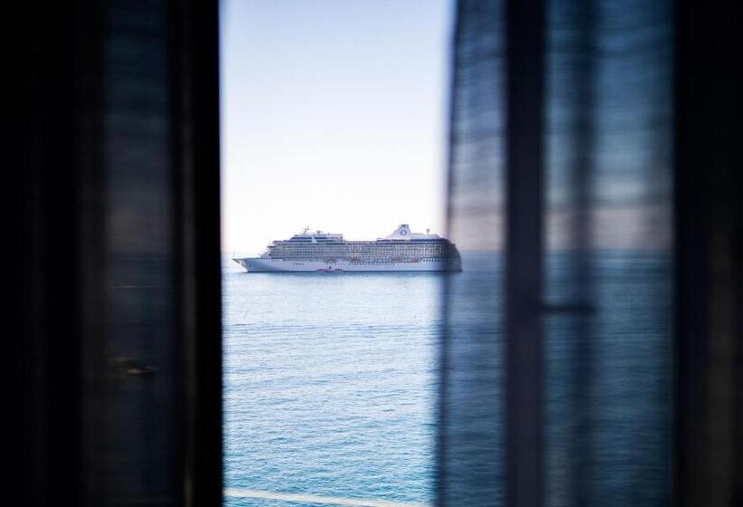 اتاق استاندارد با چشم‌انداز دریا, Frennesia Amalfi Coast