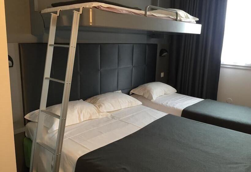 Семейный Номер, Brit Hotel Marvejols