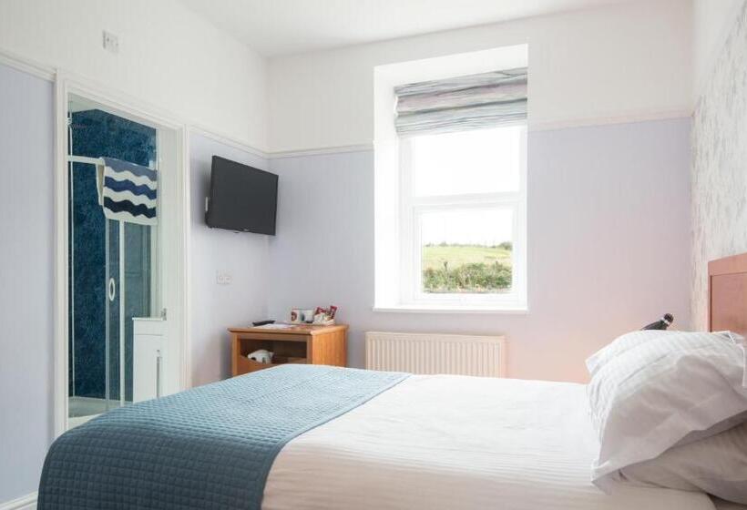 Quarto Economy, Gwesty Gadlys
