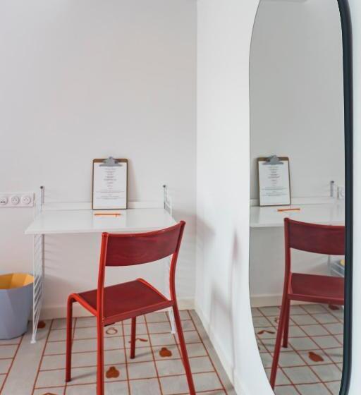 Номер Стандарт Адаптированный для Инвалидов, Hôtel Spa ô Rouge   Gevrey Chambertin   Teritoria