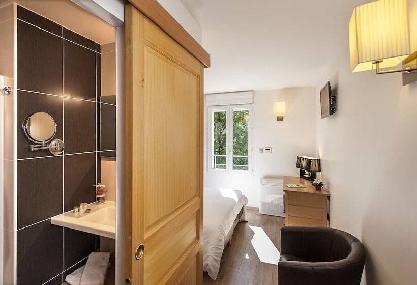 Номер Superior Вид на Реку, Hôtel Restaurant Les 2 Rives   Logis Hôtels