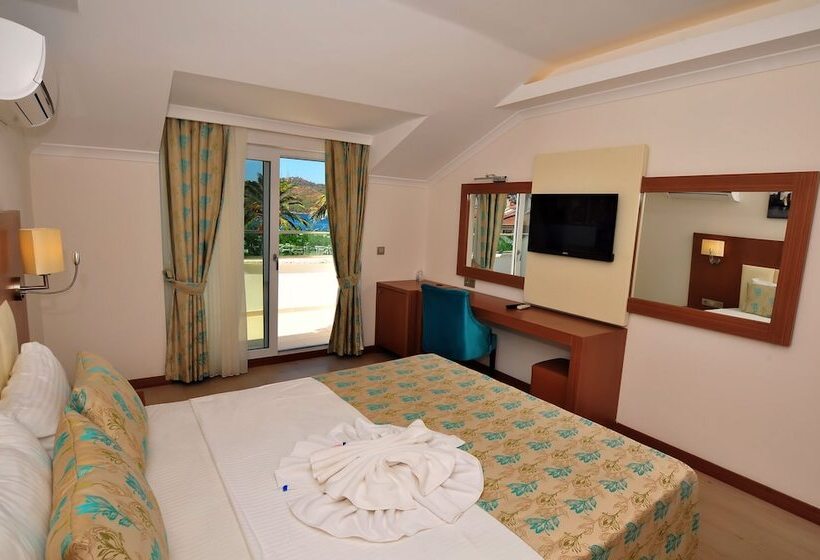 Superior Room with Terrace, Yeniceri City
