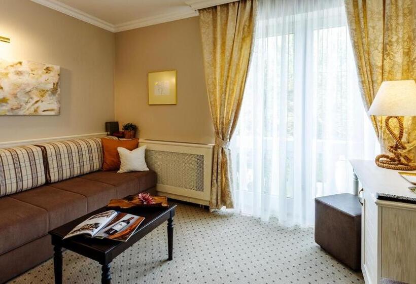 سوییت, Villa Medici Hotel & Restaurant