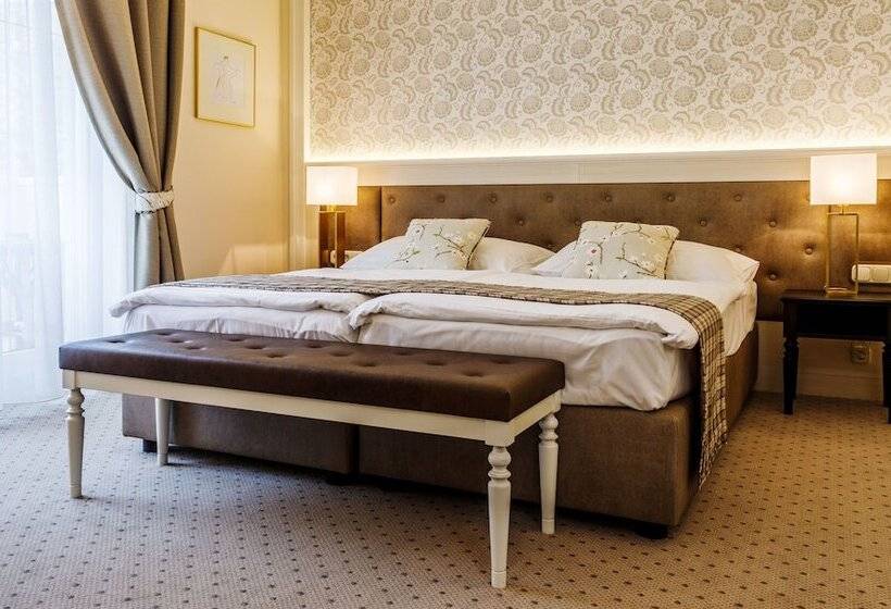 اتاق سوپریور, Villa Medici Hotel & Restaurant
