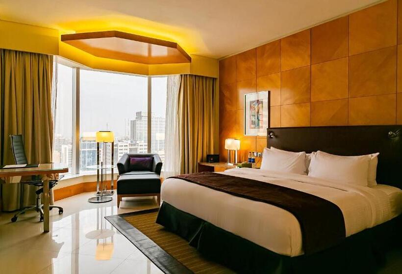 سوییت, Lagos Continental