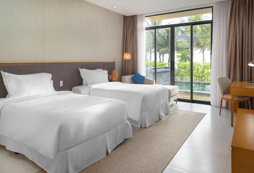 ویلای 4 خوابه, Wyndham Garden Cam Ranh Resort