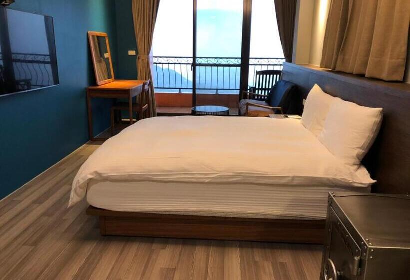 اتاق استاندارد با بالکن و چشم‌انداز دریا, Sunshine B&b