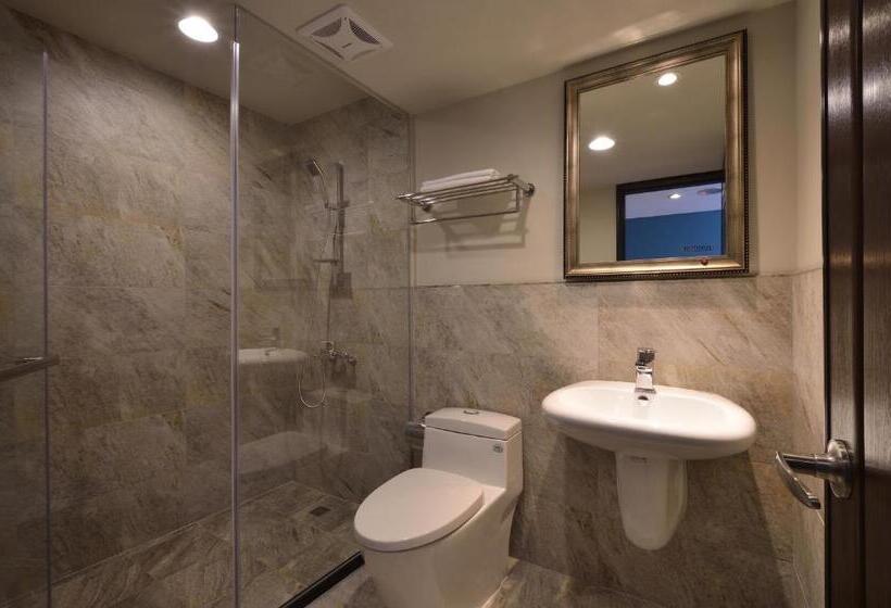 اتاق استاندارد با چشم‌انداز دریا, Sunshine B&b