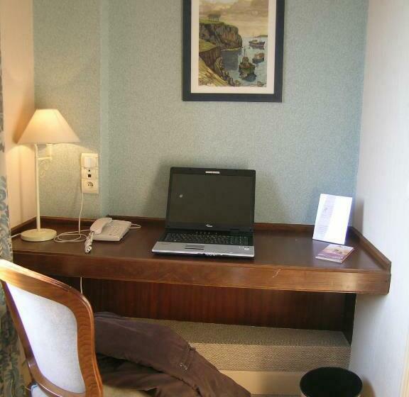 اتاق استاندارد سه نفره, Cit Hotel Sphinx