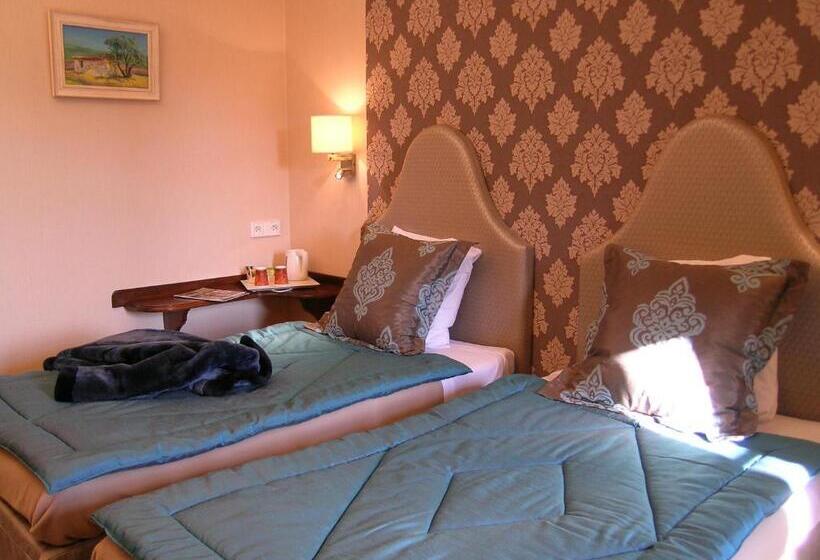 اتاق استاندارد, Cit Hotel Sphinx