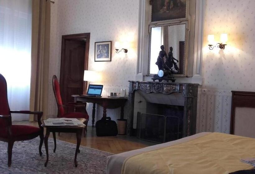 اتاق خانوادگی, Cit Hotel Sphinx